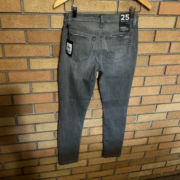 NWT Joe’s Jeans Distressed Curvy Skinny Ankle Flawless Velma Grey Size 25 - Picture 2 of 6
